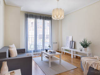 Home Staging _ Chalet adosado - Navarrete, Verónica Rabanal Home Staging Verónica Rabanal Home Staging Salas de estilo minimalista