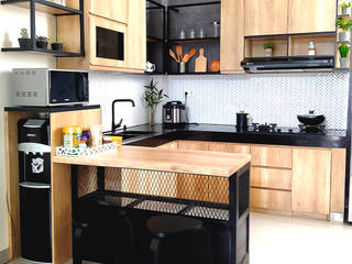 Kitchen set Industrial style , SARAÈ Interior Design SARAÈ Interior Design インダストリアルな商業空間