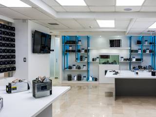 TIENDA DE CRIPTOMINERÍA EN CARACAS , OMAR SEIJAS, ARQUITECTO OMAR SEIJAS, ARQUITECTO Офіс Білий