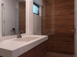 Baño de Principal, rzoarquitecto rzoarquitecto Minimalist style bathroom