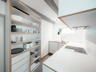 Design_Villa, Masswerk 5 Masswerk 5 Small kitchens White