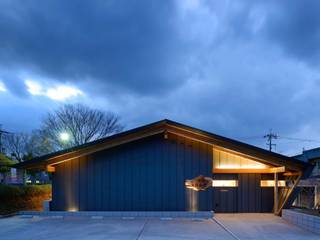 Kusunokidai Assembly Hall / 楠台自治会館, 山森隆司建築設計事務所 / Yamamori Architect & Associates 山森隆司建築設計事務所 / Yamamori Architect & Associates Espacios comerciales Hierro/Acero