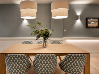 Diseño de piso amplio y acogedor para una familia, Sube Interiorismo Sube Interiorismo Salas de jantar clássicas Azul