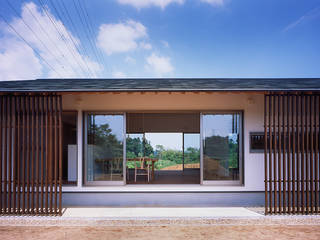 庭に住む家/House Surrounded by Beautiful Garden, 株式会社 井川建築設計事務所 株式会社 井川建築設計事務所 モダンな 家