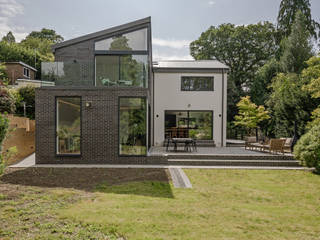 Extension to 1960s Detached Home, ArchitectureLIVE ArchitectureLIVE Nhà gia đình