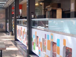 Shopfront, xpoz interiors xpoz interiors Commercial spaces Plastic