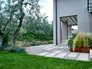 Villa in Val d'Arno, Fabiano Crociani - Landscape&Gardendesign Fabiano Crociani - Landscape&Gardendesign Rustykalny ogród