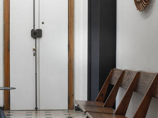 CASA M&M, Studio 3Mark Studio 3Mark Modern corridor, hallway & stairs