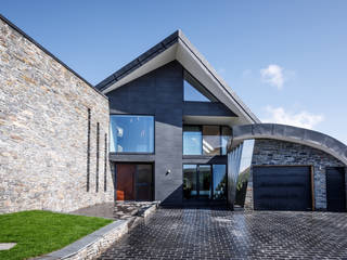 Modern Low Energy Coastal Property Sustainably Designed and Built In Cornwall, Arco2 Architecture Ltd Arco2 Architecture Ltd Casa unifamiliare