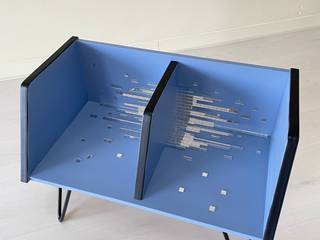 Riciclo creativo / restyling pensile cucina - Raffaella, Garret's Memories - Interiors Garret's Memories - Interiors Sala multimediale moderna Legno Blu