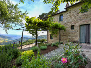 Delizioso casale in pietra vicino a Cortona con vista mozzafiato, Andrea Fabrizi Andrea Fabrizi Заміський будинок