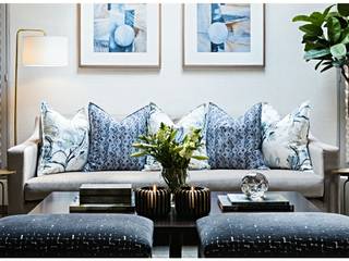 Classic Lounge and Home Study area, Joseph Avnon Interiors Joseph Avnon Interiors クラシックデザインの リビング