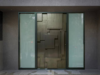 Gun Metal Front Entrance Door, Camel Glass Camel Glass ประตูหน้า ทองแดง ทองสัมฤทธิ์ ทองเหลือง