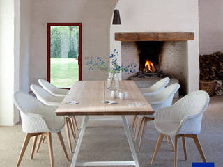 Esszimmerstühle mit Armlehne. Blue Wall Design., Blue Wall Design GmbH Blue Wall Design GmbH Country style dining room White