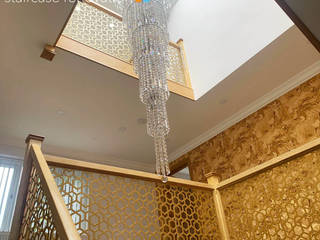 Decorative metal staircase panels, Staircase Renovation Staircase Renovation 階段 金属 アンバー/ゴールド