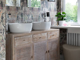 Wimbledon Family Home SW20, fleur ward interior design fleur ward interior design Modern Bathroom