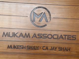 Jay Shah CA Office@Thaltej, ARPIT SHAH PROJECTS OPC PVT LTD. ARPIT SHAH PROJECTS OPC PVT LTD. Classic style doors