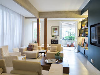 Apartamento da década de 40 ganha vida nova, Tikkanen arquitetura Tikkanen arquitetura Moderne Wohnzimmer
