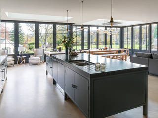 Ode to Autumn by Mowlem & Co, Mowlem&Co Mowlem&Co Built-in kitchens