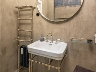 Klassisch modernes Bad, Traditional Bathrooms GmbH Traditional Bathrooms GmbH Classic style bathroom Porcelain White