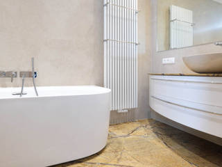 Badezimmer in Rainforest Gold und Limestone Persiano, Marmor Radermacher Marmor Radermacher Baños de estilo moderno