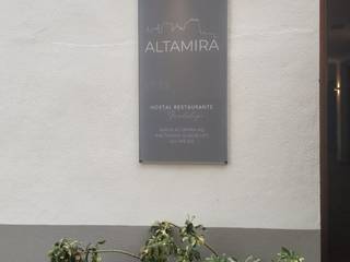 Decoración Restaurante Altamira (Guadalupe), LAPALU DECORACIÓN e INTERIORISMO LAPALU DECORACIÓN e INTERIORISMO Commercial spaces