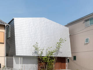 回遊の天窓, 一級建築士事務所 SAKAKI Atelier 一級建築士事務所 SAKAKI Atelier Casas de madera Metal