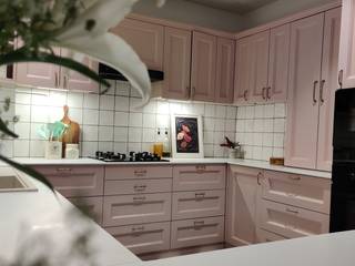 Grandeur en Vogue, The Mystique Interiors The Mystique Interiors Cocinas equipadas Contrachapado