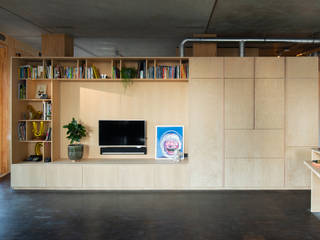 His Loft, Kumiki Kumiki Livings modernos: Ideas, imágenes y decoración