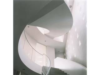 Ronde trap, PAA Pattynama Ahaus Architectuur PAA Pattynama Ahaus Architectuur Stairs Glass