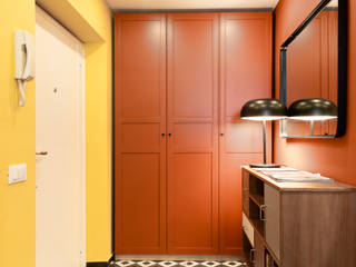TRASFORMAZIONE TRILOCALE, ARCHITETTO FRANCA DE GIULI ARCHITETTO FRANCA DE GIULI Moderner Flur, Diele & Treppenhaus