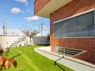 Casa em Vilar, José Vitória Arquitectura José Vitória Arquitectura فيلا