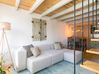 Apartamento T2 | Alfama, Lisboa, Traço Magenta - Design de Interiores Traço Magenta - Design de Interiores Livings de estilo moderno