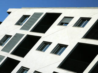 Dos edificios de apartamentos, Albasini y Berkhout Arquitectura, S.L.P. Albasini y Berkhout Arquitectura, S.L.P. منزل عائلي كبير