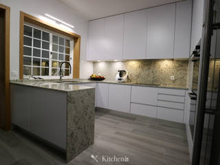 Projeto Cozinha LSA, Kitchen In Kitchen In Modern kitchen Engineered Wood Transparent