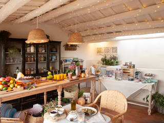 Hotel Costa Brava, Empordà Interiors Empordà Interiors Mediterranean style dining room Wood Wood effect