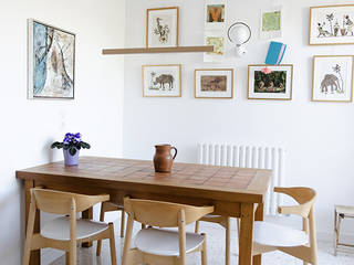 Une Appartement avec Un Intérieur Vibrante, Bénédicte Montussac Bénédicte Montussac Scandinavian style dining room Wood Wood effect