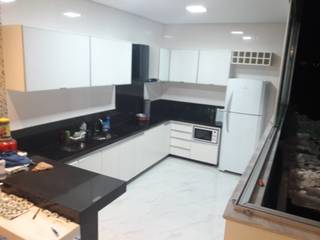 projetos, Home Ambientes Home Ambientes Cucina moderna MDF