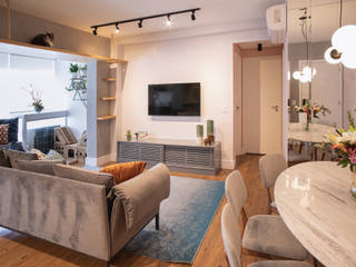 Apartamento gatificado #CantodoLasanha, Design em Todo Canto Design em Todo Canto Salas de estar ecléticas de madeira e plástico