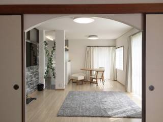 ライフ リノベーション ～Life renovation～, 402design 一級建築士事務所 402design 一級建築士事務所 モダンデザインの リビング