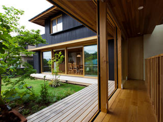 空を取り込む家, 宝角建築ｱﾄﾘｴ 宝角建築ｱﾄﾘｴ منزل خشبي خشب Wood effect