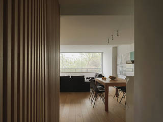 BI8 | Valencia, Spain, estudio calma estudio calma Minimalist dining room Wood