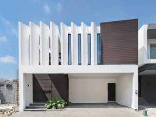 Casa Amorada II, Nova Arquitectura Nova Arquitectura Дома в стиле минимализм