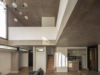 Casa Emilio Frerz 2547, CRBN | Carbone Arquitectos CRBN | Carbone Arquitectos Ruang Keluarga Modern Beton