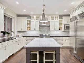 What are the Secrets to a Beautiful Functional Kitchen?, Caroline Nixon Caroline Nixon KitchenBench tops