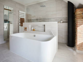 Calm and Cleansing - Luxury master ensuite bathroom, Hobson's Choice Hobson's Choice Modern bathroom Ceramic