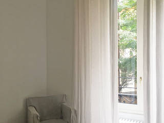 Immerso nel Verde: 85 mq di pura bellezza, PAZdesign PAZdesign Phòng ngủ phong cách hiện đại White