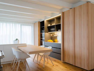 CASA NORDICA DC, CORAZZOLLA SRL - Arredamenti su Misura CORAZZOLLA SRL - Arredamenti su Misura Built-in kitchens Wood Wood effect