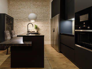 All on black!, Pino el don de vivir - cocinas y baños Pino el don de vivir - cocinas y baños Modern kitchen