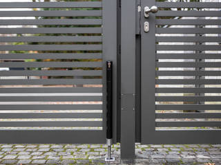 Modell Juist, Nordzaun Zäune - Tore - Sicherheit, Inh. Dipl. Ing (FH) Torben Suhr Nordzaun Zäune - Tore - Sicherheit, Inh. Dipl. Ing (FH) Torben Suhr Modern Garden Aluminium/Zinc